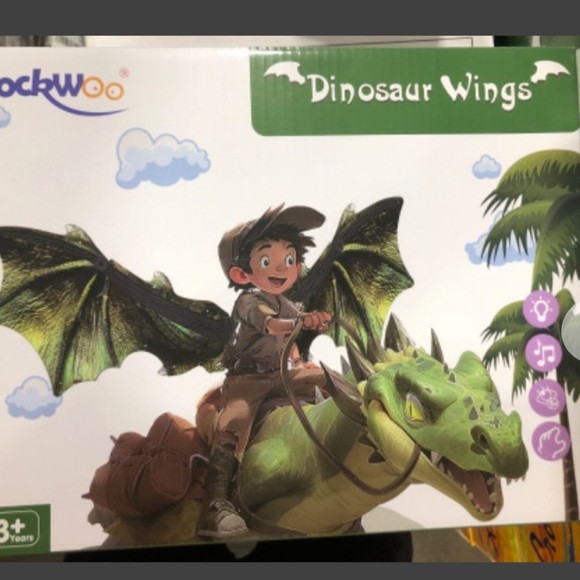 *NWT* LED & noise making dragon/dinosaur wings - Picture 4 of 6